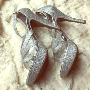 SPARKLE PROM SHOE 7 1/2 worn once!!!
